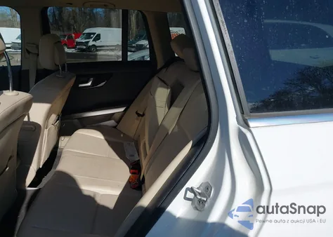 2014 Mercedes-Benz Glk 350 4Matic z USA, uszkodzony, nr VIN WDCGG8JB1EG254110